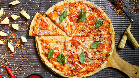 Classic Margherita Pizza