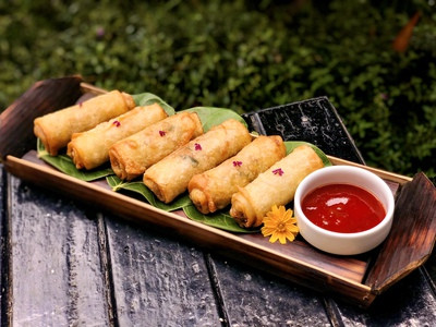 Fried Spring Rolls (8 pieces)